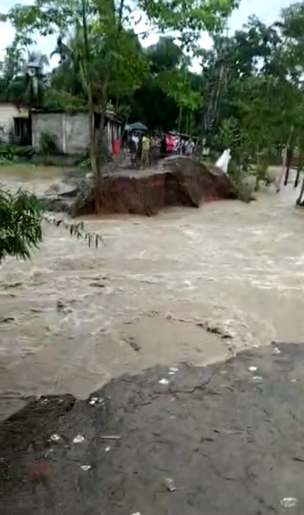 शिलचर गुवाहाटी सड़क की अवस्था